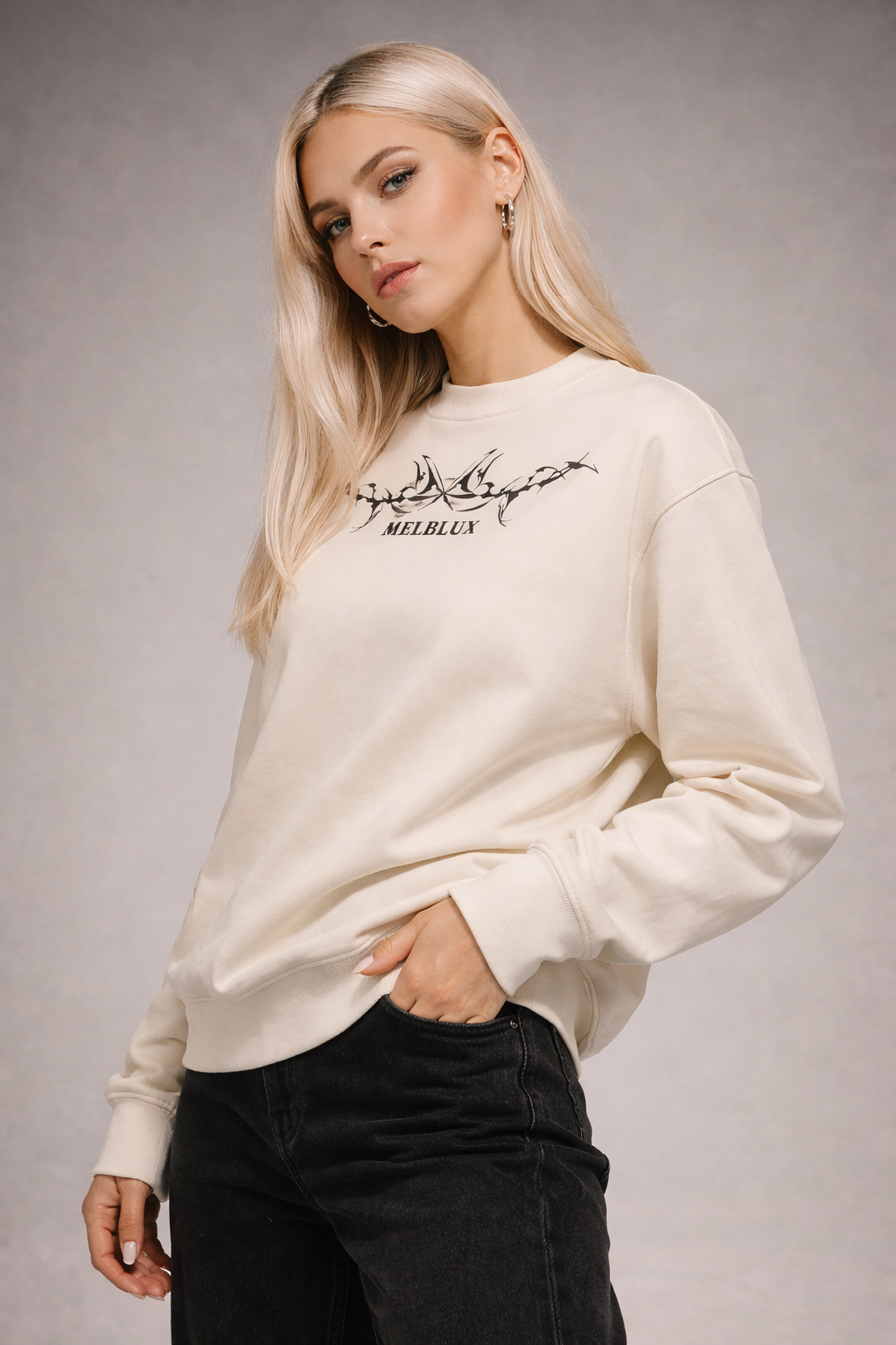 Women relax crew neck sweatshirt